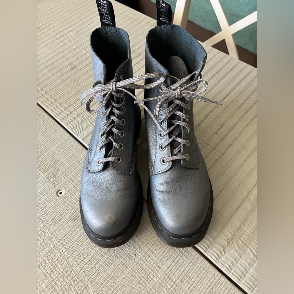 Dr. Martens 1460 Pascal grey/silver Lace-Up Boots size women 8
